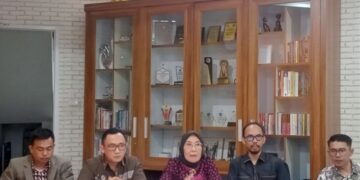 Seorang Istri Dari Travel Umroh Terkenal Di Palembang Diduga Berselingkuh Dengan Supir Pribadinya