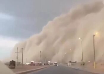 Mirip Dukhan, Badai Debu Parah Landa 9 Negara Arab, Perburuk Krisis Di Gaza