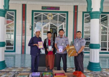 Rutan Takengon Menerima Bantuan Al-Qur’an Serta Iqra’ Dari Masjid Raudhatul Jannah