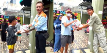 Rayakan HUT Ke 1, Yayasan Amal Kebajikan Indonesia Bagikan Ratusan Beras Kepada Warga