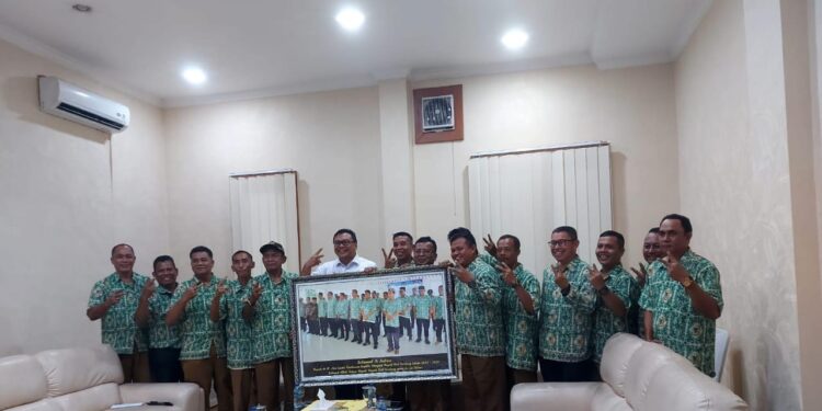 Bupati Deli Serdang Terima Audiensi APDESI Batik, Bahas Sinergitas Dan Pendampingan Hukum Bagi Kepala Desa