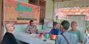 Polsek Pangkalan Kerinci Gelar “Jumat Curhat” Bersama Warga, Bahas Kemacetan hingga Kenakalan Remaja