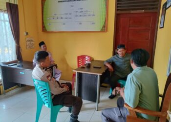 Bhabinkamtibmas Polsek Bunut Laksanakan Sambang Warga untuk Jaga Harkamtibmas