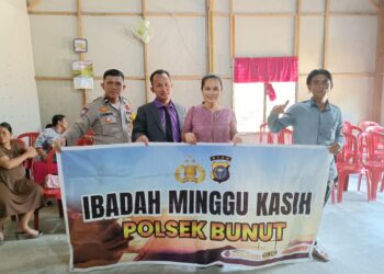 Polsek Bunut Gelar Kegiatan Minggu Kasih di Gereja GPDI Desa Merbau
