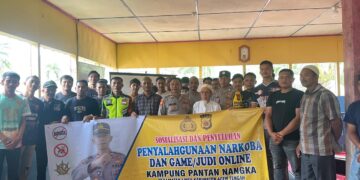 Babinsa Bersama Babinkantibmas Sosialisasi Berantas Narkoba Di Pantan Nangka