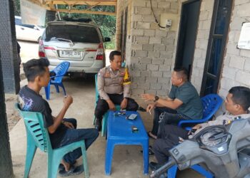 Bhabinkamtibmas Ajak Warga Desa Terbangiang dan Tambun Pelalawan Bersama Jaga Kamtibmas