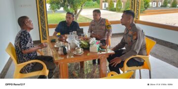 Kapolsek Bunut Jalin Silaturahmi dengan Batin Bunut, Perkuat Sinergi Demi Kamtibmas Kondusif