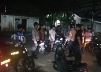 Polsek Pangkalan Kuras Gelar Patroli Blue Light, Wujudkan Rasa Aman di Malam Hari