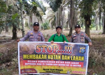 Akhir Pekan, Polsek Teluk Meranti Sosialisasikan Maklumat Kapolda Riau dan Himbauan Cegah Karhutla