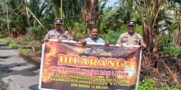 Polsek Kuala Kampar Gencarkan Patroli Karhutla, Sosialisasi Larangan Bakar Lahan kepada Warga