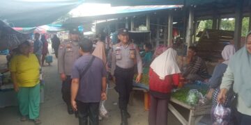 Polsek Pangkalan Kuras Gelar Patroli Pasar Baru, Cegah Aksi Kriminalitas C3