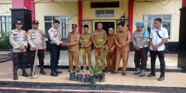 Dukung Environmental Ethic, Polsek Bunut Giatkan Penghijauan