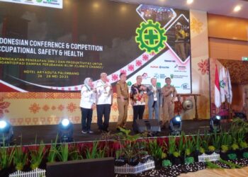 Pembukaan Indonesia Conference And Competition Occupational Safety And Health (ICC-OSH)