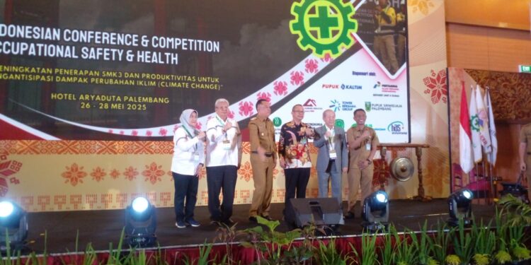 Pembukaan Indonesia Conference And Competition Occupational Safety And Health (ICC-OSH)