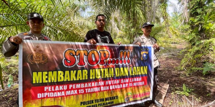 Polsek Teluk Meranti Sosialisasikan Maklumat Kapolda Riau dan Gelar Binluh Pencegahan Karhutla