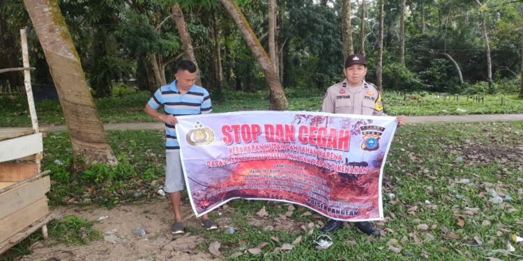 Kapolres Kuantan Singingi Sampaikan Pesan Pencegahan Karhutla Melalui Kapolsek PangeanDi Desa Sako