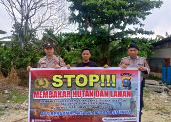 Cegah Karhutla, Polsek Pangkalan Kerinci Sisir Daerah Rawan dan Edukasi Warga