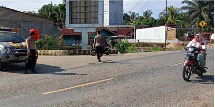 Polsek Pangkalan Lesung Tingkatkan Patroli di Jalan Lintas Timur, Antisipasi Kecelakaan Lalu Lintas