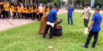 Tingkatkan SPAB, BPBD dan SMAN 1 Langsa Gelar Simulasi Padamkan Api