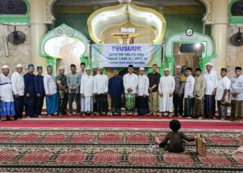 Gampong Paya Bujok Seulemak Gelar Peusijuk 19 Jamaah Calon Haji