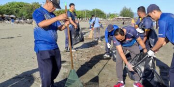 Dorong Ekonomi Masyarakat Pesisir, Bea Cukai Aceh Gelar Aksi Bersih Pantai Syiah Kuala