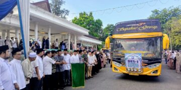 Pemko Langsa Lepas 186 CJH Menuju Banda Aceh