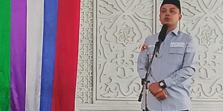 Masyarakat Gampong Paya Bujok Teungoh Peusijuk Wali Kota dan Wakil Wali Kota Langsa