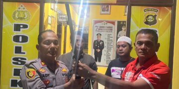 Ops Senpi Musi 2025, Kades Taja Raya II Serahkan Senpira Dari Warganya Ke Polsek Betung 