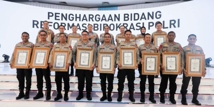 Genggam Predikat A, Polres Banyuasin Raih Penghargaan Pelayanan Prima Tertinggi
