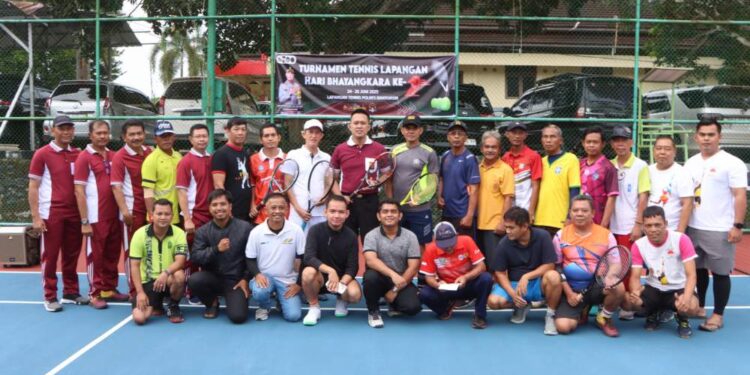 Kapolres Banyuasin Resmi Buka Turnamen Tenis Lapangan Meriahkan HUT Bhayangkara Ke 79