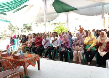 Reses Di Desa Teratak Buluh Anggota DPRD Riau Hj. Adrias Di Sambut Hangat Oleh Masyarakat