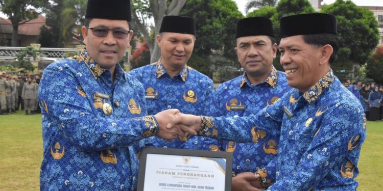 Penerima Penghargaan Pemkab Aceh Tengah Pada Apel HKN Juni 2025