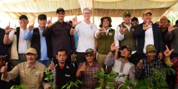 Di Bumi Gayo, Indonesia Dan Inggris Perkuat Kolaborasi Konservasi Gajah