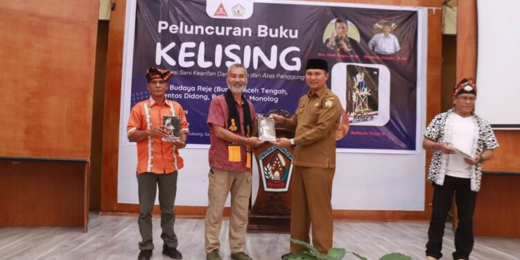 Wakili Bupati, Pj. Sekda Mursyid Sampaikan Orasi Budaya Di Peluncuran Dan Bedah Buku “Kelising”