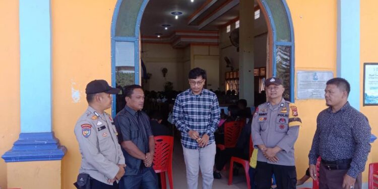 Polsek Ukui Patroli Gereja, Jaga Damainya Ibadah Minggu Pagi