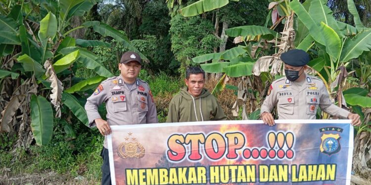 Polsek Teluk Meranti Sebar Maklumat Kapolda Riau, Warga Diimbau Tak Bakar Lahan
