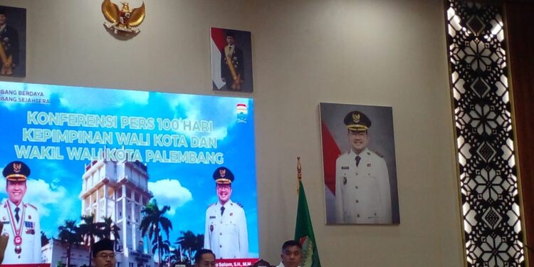 Konferensi Pers 100 Hari Kepimpinan Walikota Dan Wakil Walikota Palembang