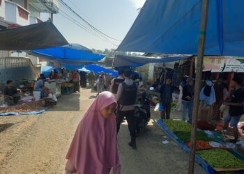 Keliling Pasar, Polisi Ukui Sampaikan Pesan Waspada ke Warga