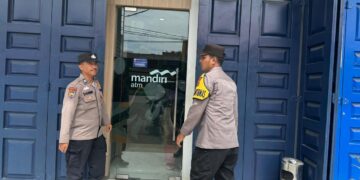 Polsek Pangkalan Kuras Patroli ke Toko Mas dan ATM Cegah Aksi Curanmor dan Perampokan