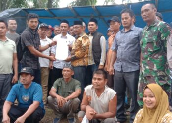 Haji Uma Dan Ketua Komisi B DPRK Subulussalam Tinjau Langsung Lahan Diserobot PT Laot Bangko