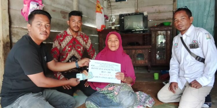 Pemerintahan Gampong Blang Awe Kecamatan Madat menyalurkan BLT- DD Bulan Juni