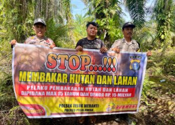 Cegah Karhutla, Polsek Teluk Meranti Sebar Maklumat Kapolda Riau ke Warga