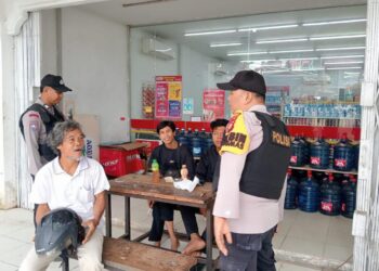 Akhir Pekan Aman dan Edukatif, Polsek Ukui Gelar Patroli KRYD Jaga Kamtibmas
