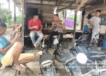 Dekati Warga, Bhabinkamtibmas di Pelalawan Gencar Sosialisasi Anti Hoaks dan Kamtibmas