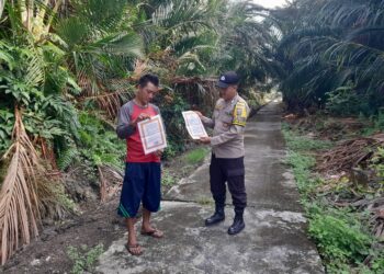 Polsek Kuala Kampar Gencar Sosialisasi Larangan Bakar Lahan, Warga Komit Cegah Karhutla