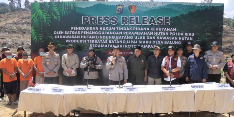 Polda Riau Perang Melawan Perambahan Hutan 21 Kasus Ditangani, Kapolda Tegaskan Komitmen Lestarikan Alam