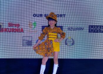 Siswi Kelas 3 SD Aura Ibreinaita, Tembus Ajang Nasional Pesona Batik Nusantara 2025