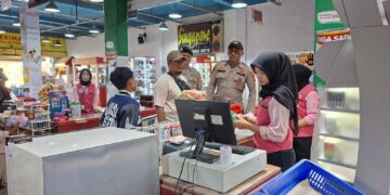 Polsek Pangkalan Kerinci Gencar Sosialisasi Anti-Premanisme, Sasar Lokasi Usaha