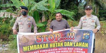 Cegah Karhutla, Polsek Teluk Meranti Sebar Maklumat Kapolda Riau ke Warga