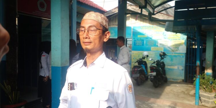 Kunjungan Dan Peninjauan Sekda Kota Palembang Ke SD Negeri 75 Palembang